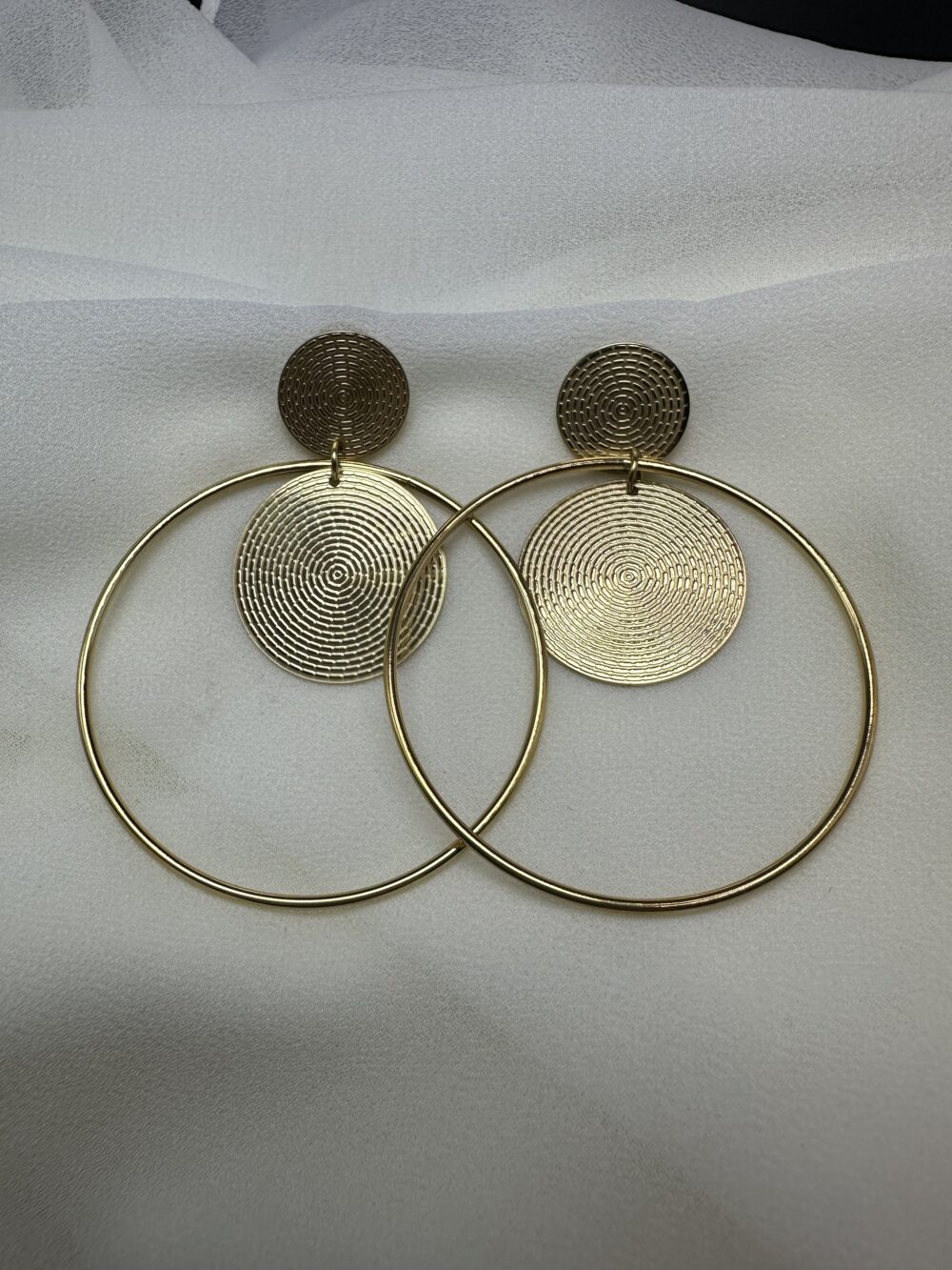 Boucle d’oreille Furud dorée – Image 2
